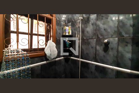 Casa à venda com 241m², 3 quartos e 2 vagasBanheiro Social de Cima