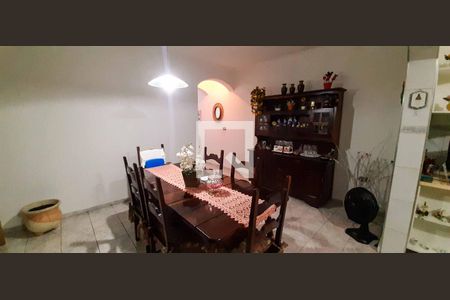 Casa à venda com 241m², 3 quartos e 2 vagasSala de Jantar