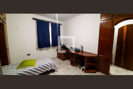 Casa à venda com 241m², 3 quartos e 2 vagasQuarto 2