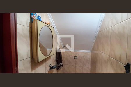 Casa à venda com 241m², 3 quartos e 2 vagasLavabo