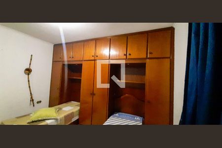 Casa à venda com 241m², 3 quartos e 2 vagasQuarto 2