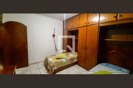 Casa à venda com 241m², 3 quartos e 2 vagasQuarto 2