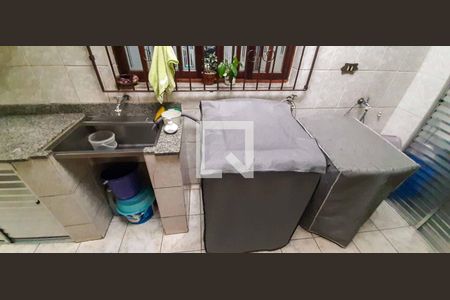 Casa à venda com 241m², 3 quartos e 2 vagasÁrea de Serviço