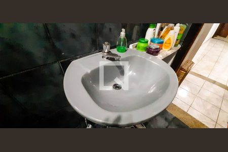 Casa à venda com 241m², 3 quartos e 2 vagasBanheiro Social de Cima