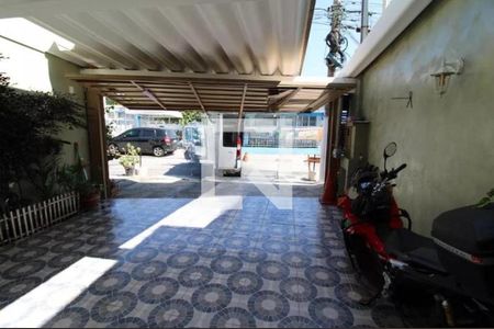 Casa à venda com 120m², 3 quartos e 2 vagasFoto 02