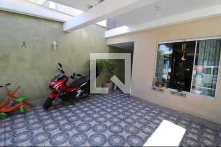 Casa à venda com 120m², 3 quartos e 2 vagasFoto 03