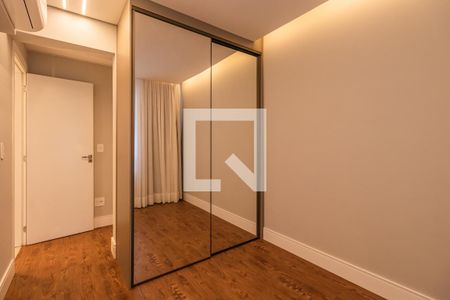 Quarto  de apartamento à venda com 2 quartos, 90m² em Empresarial 18 do Forte, Barueri