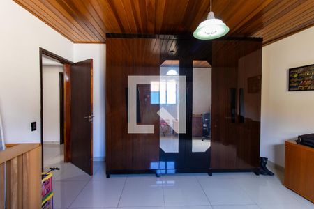 Casa para alugar com 420m², 5 quartos e 5 vagas Casa para alugar com 420m², 5 quartos e 5 vagasQuarto 2