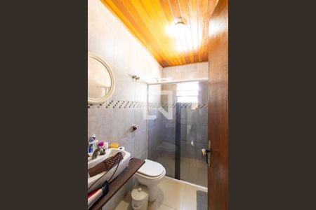 Casa para alugar com 420m², 5 quartos e 5 vagas Casa para alugar com 420m², 5 quartos e 5 vagasBanheiro andar superior