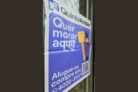 Apartamento à venda com 48m², 2 quartos e 1 vagaAdesivo