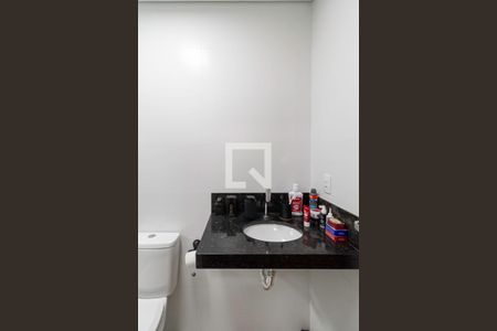 Apartamento à venda com 110m², 2 quartos e 2 vagasBanheiro da suíte 