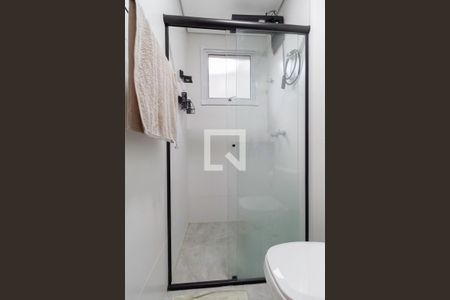 Apartamento à venda com 110m², 2 quartos e 2 vagasBanheiro da suíte 