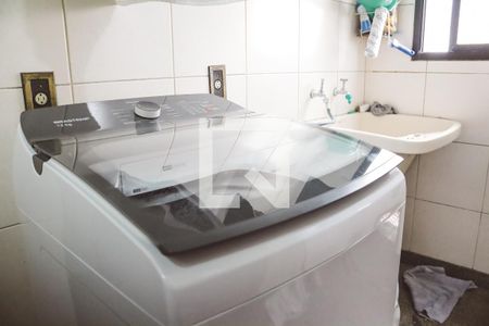 Apartamento para alugar com 175m², 5 quartos e 2 vagas Apartamento para alugar com 175m², 5 quartos e 2 vagasÁrea de Serviço