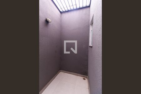 Casa de condomínio para alugar com 38m², 1 quarto e sem vagaQuarto