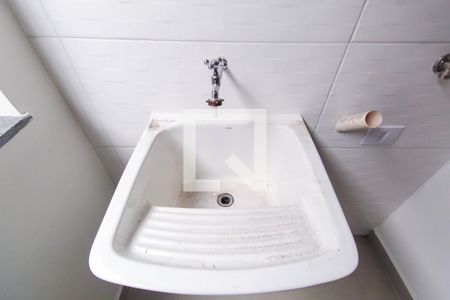 Casa de condomínio para alugar com 38m², 1 quarto e sem vagaÁrea de Serviço