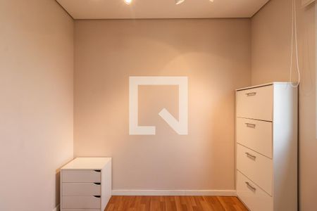 Quarto 1 de apartamento à venda com 2 quartos, 60m² em Jardim Tupanci, Barueri