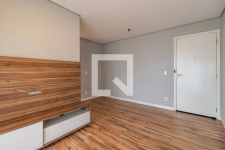 Sala de apartamento à venda com 2 quartos, 60m² em Jardim Tupanci, Barueri