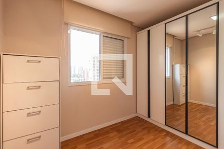 Quarto 1 de apartamento à venda com 2 quartos, 60m² em Jardim Tupanci, Barueri