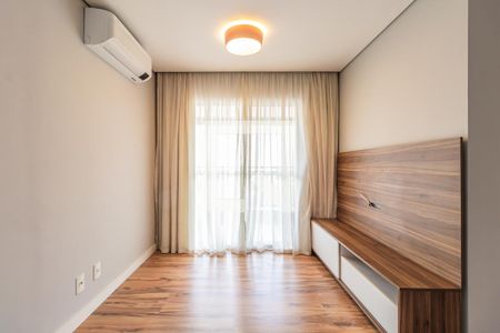 Sala de apartamento à venda com 2 quartos, 60m² em Jardim Tupanci, Barueri