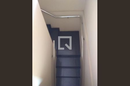 Corredor de casa à venda com 3 quartos, 255m² em Industrial, Contagem