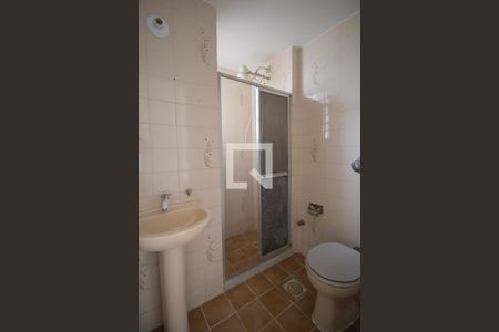 Apartamento para alugar com 80m², 2 quartos e 1 vaga Apartamento para alugar com 80m², 2 quartos e 1 vagaBanheiro