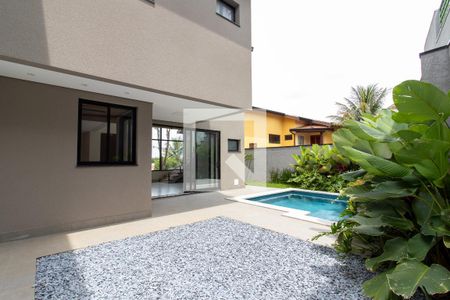 Casa de condomínio à venda com 275m², 3 quartos e 4 vagas Casa de condomínio à venda com 275m², 3 quartos e 4 vagasÁrea comum