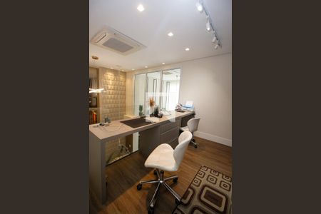 Escritório de apartamento à venda com 3 quartos, 185m² em Vila Andrade, São Paulo