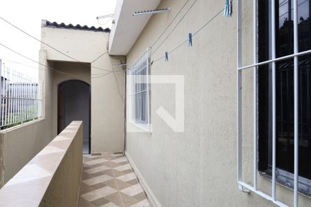 Casa à venda com 110m², 3 quartos e 1 vagaCorredor lateral