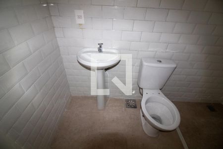 Casa à venda com 850m², 4 quartos e 6 vagasBanheiro de Serviço