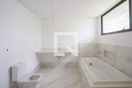 Casa à venda com 950m², 4 quartos e 6 vagasBanheiro Suíte 4