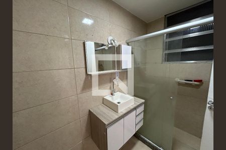 Apartamento para alugar com 75m², 3 quartos e sem vagaBanheiro