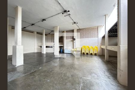 Apartamento para alugar com 75m², 3 quartos e sem vagaÁrea comum - Salão de festas
