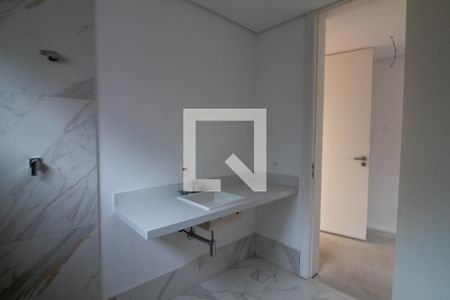 Casa à venda com 849m², 4 quartos e 6 vagasBanheiro da Suíte 2