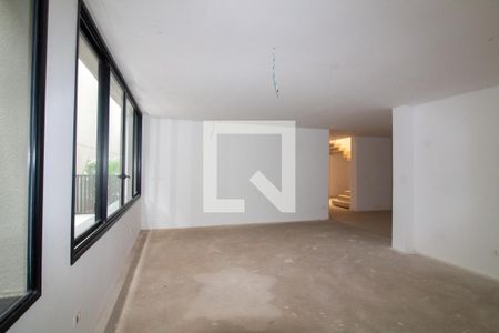 Casa à venda com 849m², 4 quartos e 6 vagasAcademia
