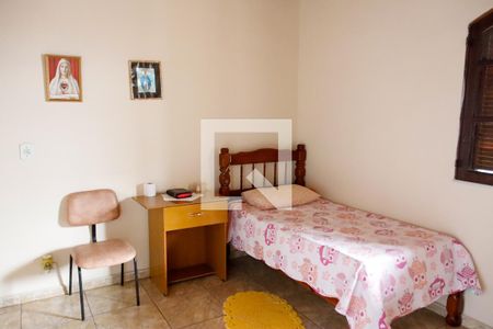 Casa à venda com 175m², 5 quartos e 2 vagasQuarto 4