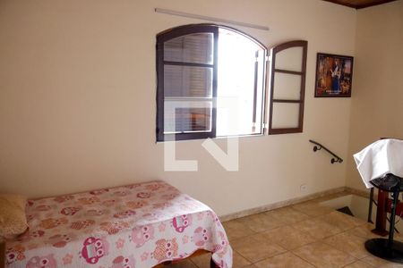 Casa à venda com 175m², 5 quartos e 2 vagasQuarto 4