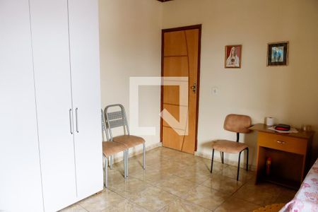 Casa à venda com 175m², 5 quartos e 2 vagasQuarto 4