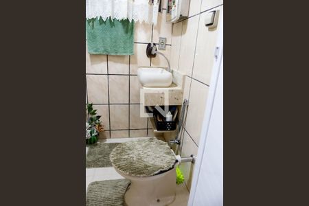 Casa à venda com 175m², 5 quartos e 2 vagasBanheiro