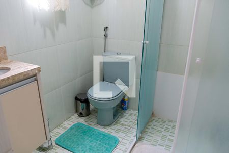 Casa à venda com 175m², 5 quartos e 2 vagasBanheiro do Quarto 3 - Suíte