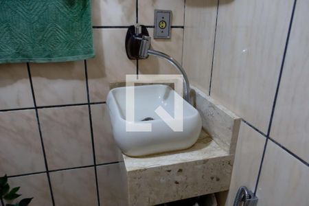 Casa à venda com 175m², 5 quartos e 2 vagasBanheiro