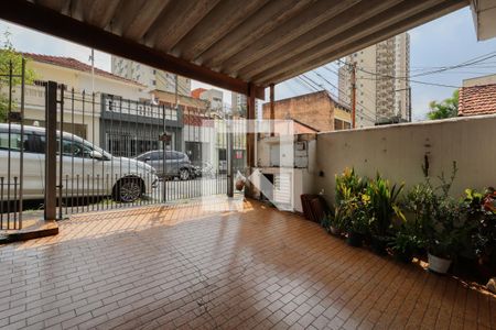 Casa à venda com 230m², 2 quartos e 1 vaga Casa à venda com 230m², 2 quartos e 1 vagaGaragem