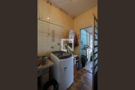 Casa à venda com 230m², 2 quartos e 1 vaga Casa à venda com 230m², 2 quartos e 1 vagaÁrea de serviço