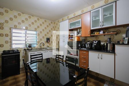 Casa à venda com 230m², 2 quartos e 1 vaga Casa à venda com 230m², 2 quartos e 1 vagaCozinha