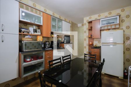 Casa à venda com 230m², 2 quartos e 1 vaga Casa à venda com 230m², 2 quartos e 1 vagaCozinha