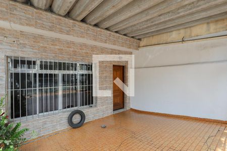 Casa à venda com 230m², 2 quartos e 1 vaga Casa à venda com 230m², 2 quartos e 1 vagaGaragem