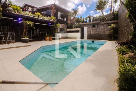 Apartamento para alugar com 150m², 2 quartos e sem vagaÁrea comum - Piscina