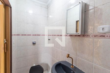 Casa para alugar com 50m², 1 quarto e 2 vagasBanheiro