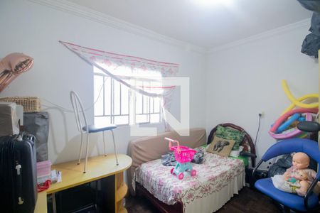 Casa à venda com 360m², 3 quartos e 3 vagas Casa à venda com 360m², 3 quartos e 3 vagasQuarto 1