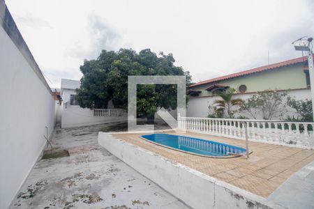 Casa à venda com 360m², 3 quartos e 3 vagas Casa à venda com 360m², 3 quartos e 3 vagasQuintal