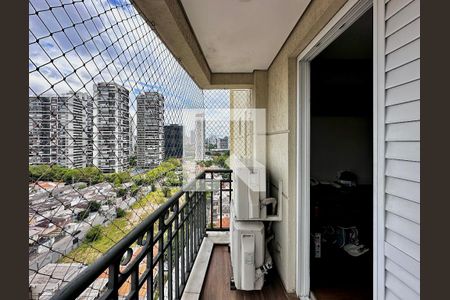 Apartamento à venda com 170m², 3 quartos e 3 vagasSacada Suíte 1